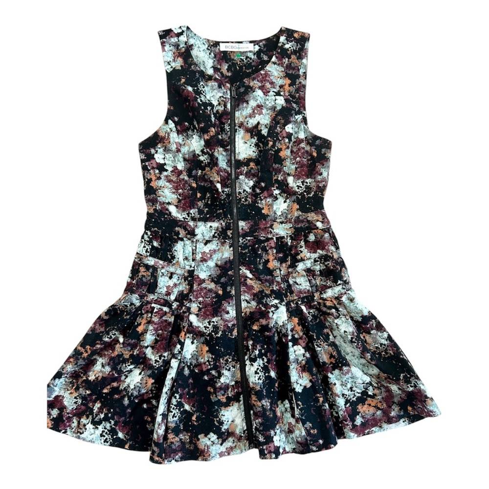 BCBGeneration abstract fit and flare dress size 6